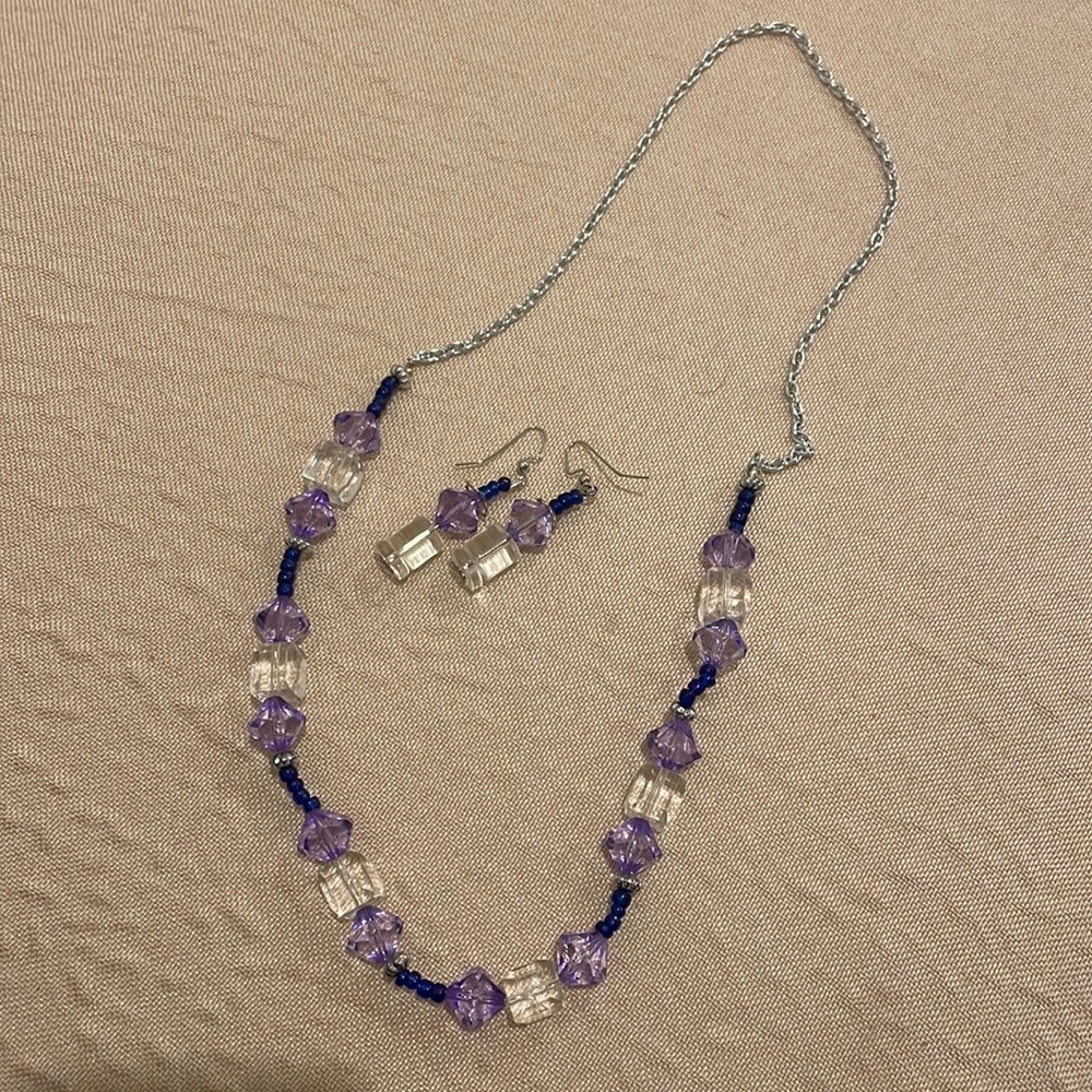 Vintage purple necklace and earrings set
